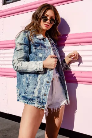 LIGHT WASH DISTRESSED DENIM JACKET